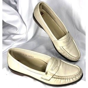 SAS Women's Bone Ivory Tripad Comfort Leather Loafers USA Made Size 8 N w/defect